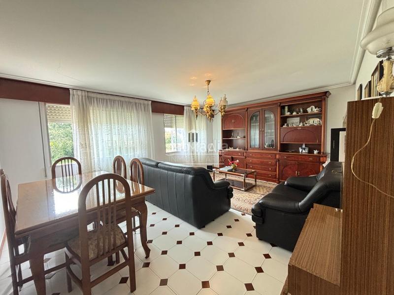 Foto 4d555f9e-f067-4619-b08e-a9ca7bed01a9. Casa pareada en Arzúa