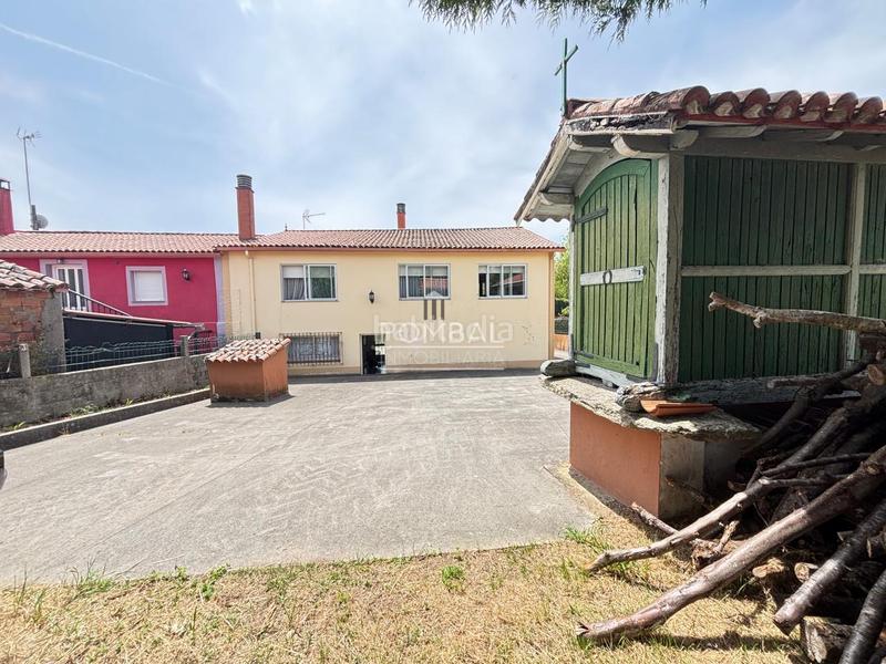 Foto 9d7e8781-e2e8-43c5-a896-3b2fc312906a. Casa pareada en Arzúa