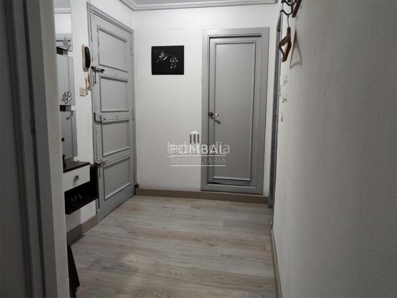Foto e0d47a63-fcf3-47a3-8ee6-6c8737ba7fbf. Piso en Centro Ourense