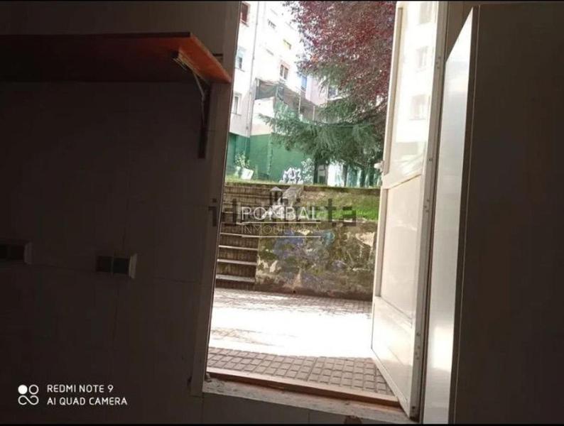 Foto a11460a1-70d3-4eb0-9269-ab3f02aaa342. Location local commercial dans Centro Ourense
