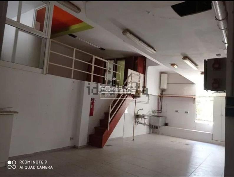 Foto d1ffa255-b4e6-4195-b6c3-e1a3f6639596. Location local commercial dans Centro Ourense