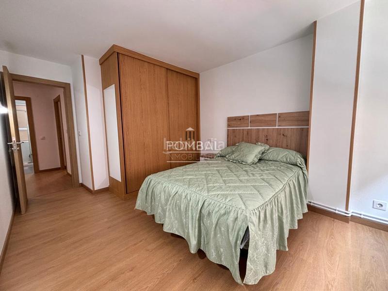 Foto 2c542c4b-7772-4b44-9eb7-a267cfee3c68. Rent flat with heating in Ensanche - Sar Santiago de Compostela