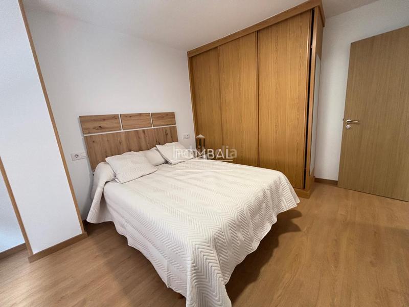 Foto f0140c69-d3e0-4e4d-a059-468227ce4d89. Alquiler piso en Ensanche - Sar Santiago de Compostela