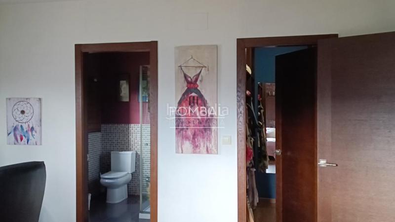 Foto 333be6c1-1ed1-4e3d-b240-8805390fde2a. Casa en Val do Dubra