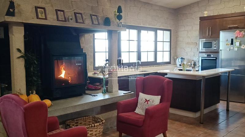 Foto 46689c69-77de-439f-b76f-520f8c32f56f. Casa en Val do Dubra