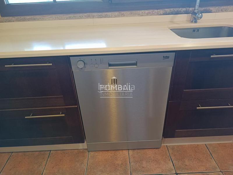 Foto db88aea8-3ac9-45c6-9112-2f643e5b8398. Casa en Val do Dubra