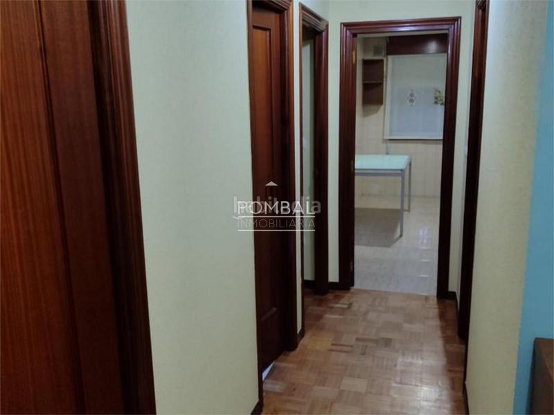 Foto 5eaf4572-534e-4be7-b81b-37885691c4e6. Piso en A Ponte Ourense