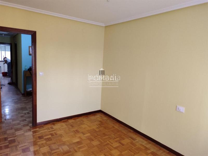 Foto fe081840-0de0-49af-b7d1-64bab327806e. Piso en A Ponte Ourense