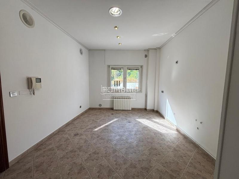 Foto e078f5fc-2746-4265-ab8a-7e079d5c4643. Appartement avec chauffage dans Conxo Santiago de Compostela