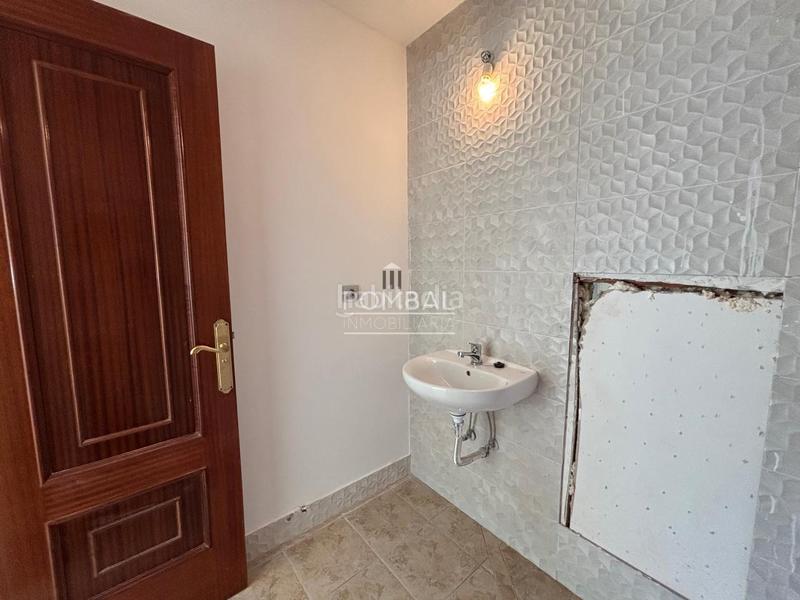 Foto c9815d85-91c6-4246-abcc-5cedc29eb6ef. Flat with heating in Conxo Santiago de Compostela