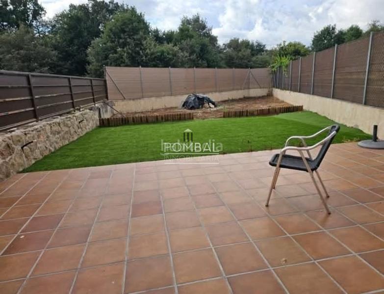 Foto 360d08eb-b425-4b3b-9e08-96cc7833fb27. Alquiler casa en San Cibrao das Viñas