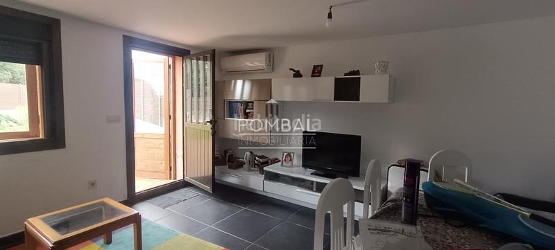 Foto fe8b1f6d-0dce-4857-bfe7-f9c3f7d4c35d. Alquiler casa en San Cibrao das Viñas