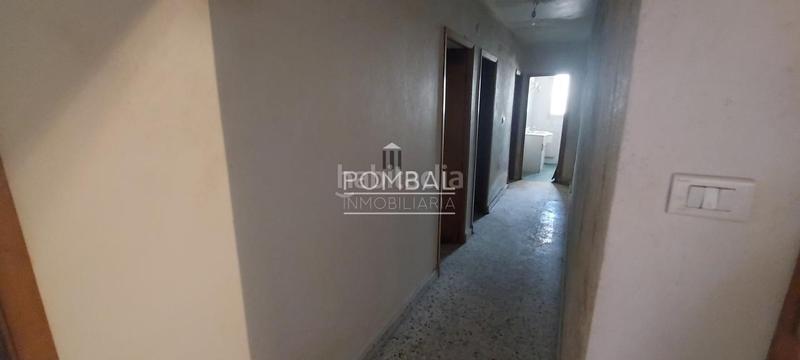 Foto cbf8411d-87f8-429b-88c1-f2fafe84e1d5. Edificio en Barbadás