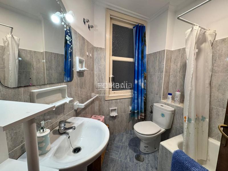 Foto 7ac302bc-e3a4-4b18-9f5c-b2a8e587edae. Miete etagenwohnung mit heizung in Centro Ourense