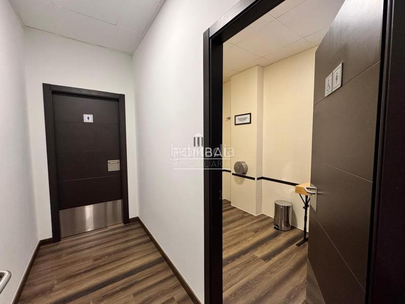 Foto 264067f4-53d3-483a-8e0f-7264f0c44f4b. Locale commerciale in As Lagoas Ourense