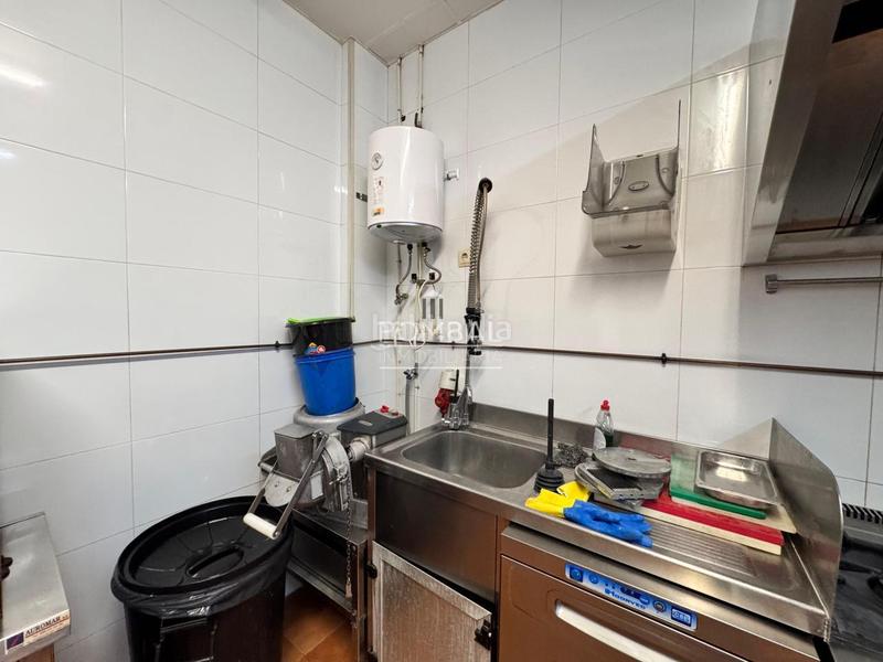 Foto bdaa29b0-fd09-43e2-98dd-3821b5448668. Locale commerciale in As Lagoas Ourense