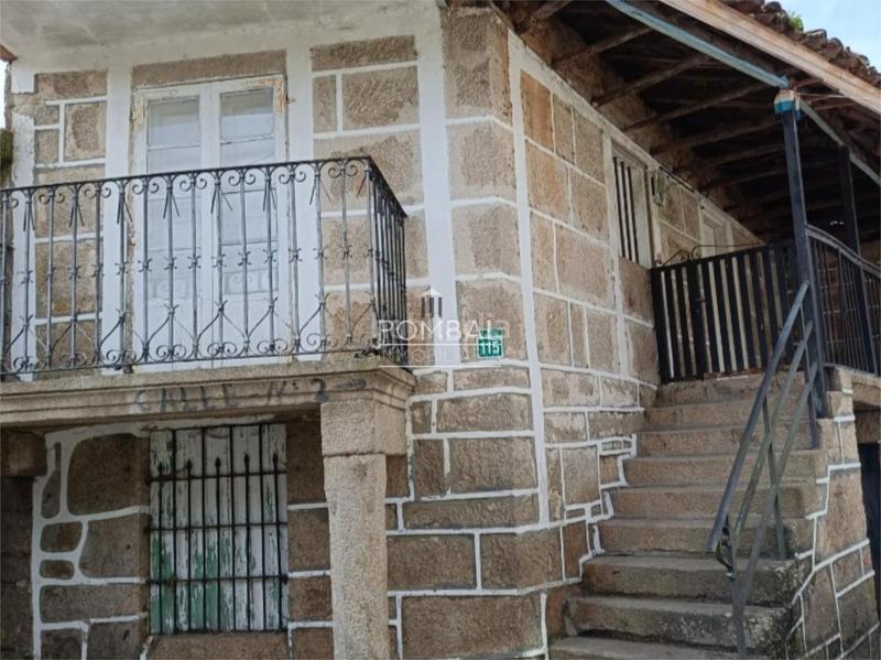 Foto 57cf6fec-e45e-4b86-8029-03e3ead1eeb0. Casa adossada a Pereiro de Aguiar (O)
