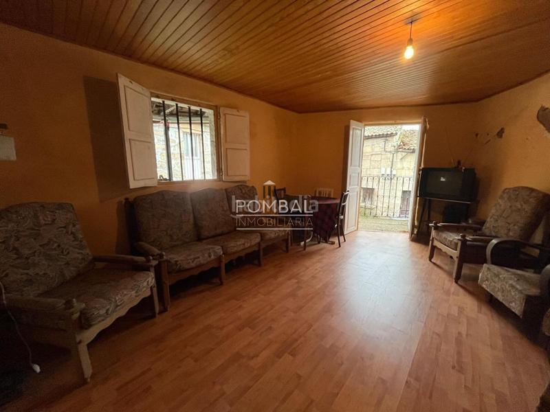 Foto 5d33286f-8279-4c53-8b32-3bf3177a843f. Casa adossada a Pereiro de Aguiar (O)