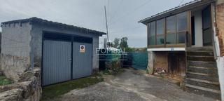 Haus in San Cibrao das Viñas