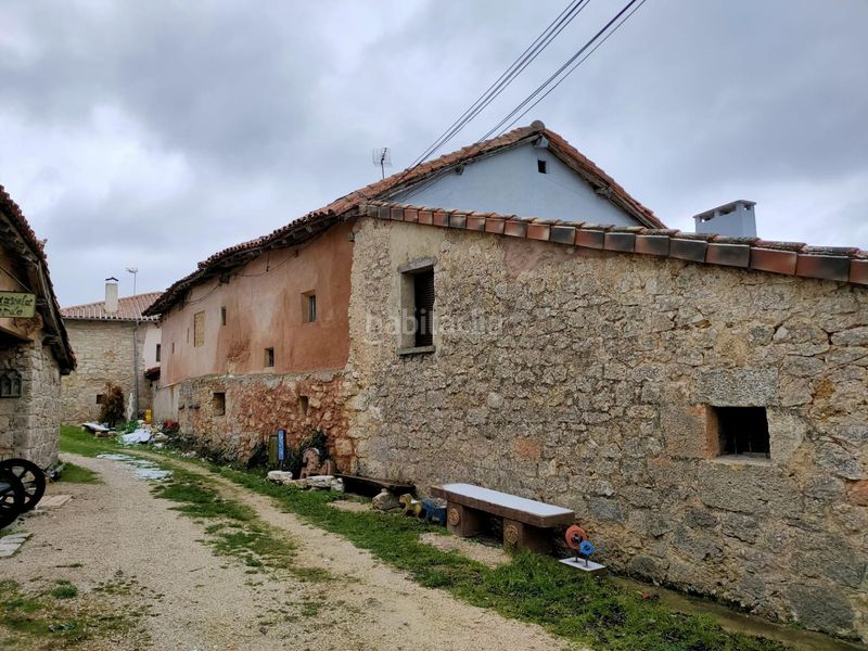 Foto 89deaca6-7192-4560-a290-3987d5ef7efb. Casa adossada amb calefacció aparcament a Atapuerca