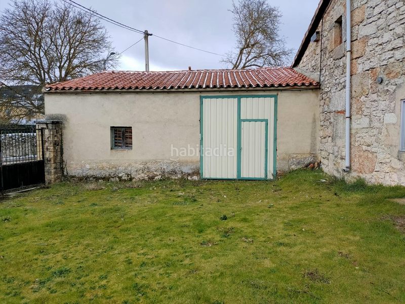 Foto bed7a08c-7713-4ef3-91d3-28d45a209225. Casa adossada amb calefacció aparcament a Atapuerca