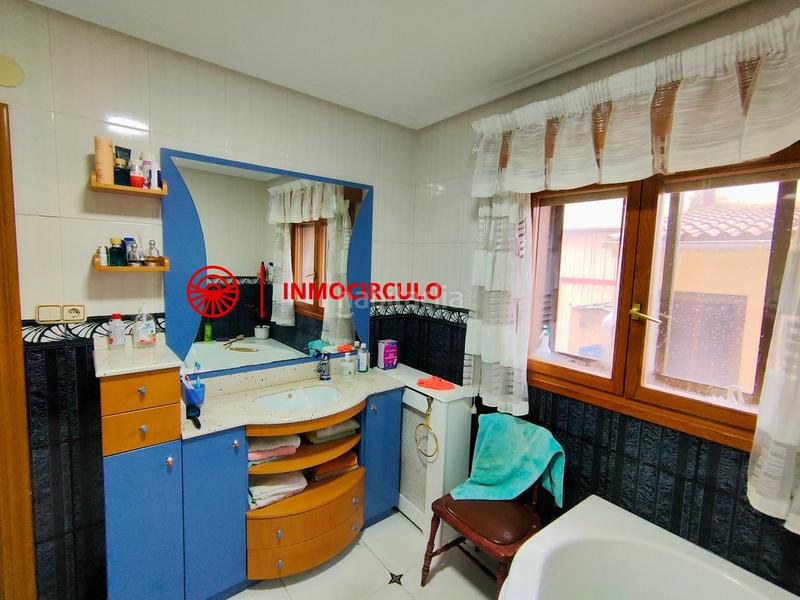 Foto 23559cee-2b0d-4a9f-9be0-b9917b76adf0. Casa amb calefacció aparcament a Tardajos