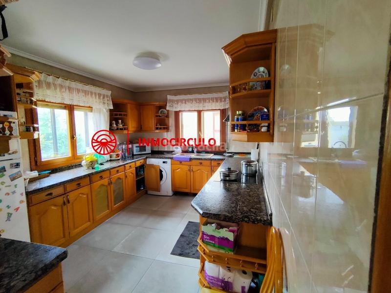 Foto dc15ea04-2b65-4b2b-bc70-40e8f74d7e28. Casa amb calefacció aparcament a Tardajos