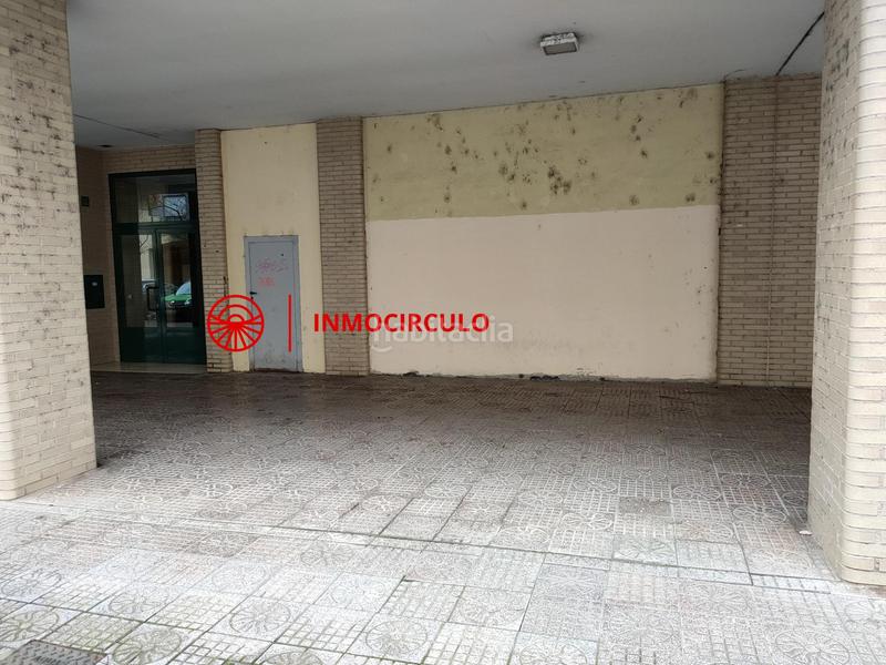 Foto c9c32047-b881-4cb2-aea7-90566a8cd870. Lloguer local comercial a Illera Burgos