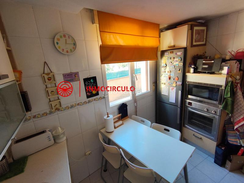 Foto 6400f323-232b-4545-b8f6-899040c1abf5. Reihenhaus mit heizung parking in Villatoro Burgos