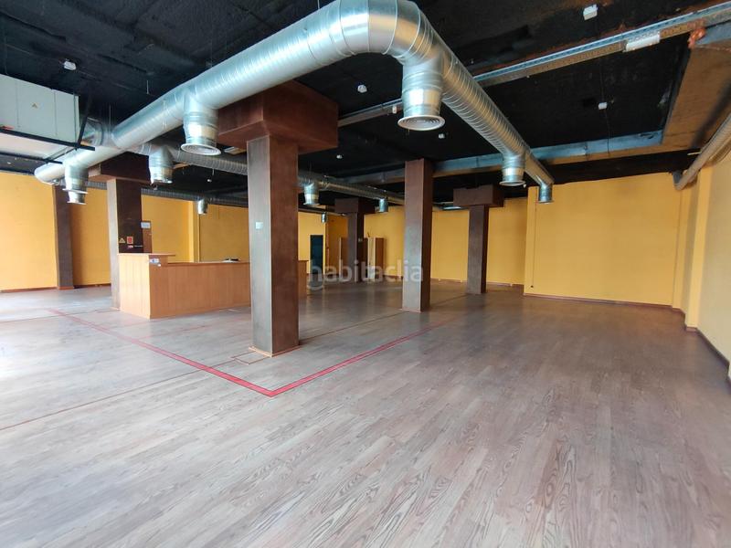 Foto 5553a4f3-8ee2-43ff-b4aa-4722c24ce203. Location local commercial dans Gamonal - San Bruno - G9 Burgos