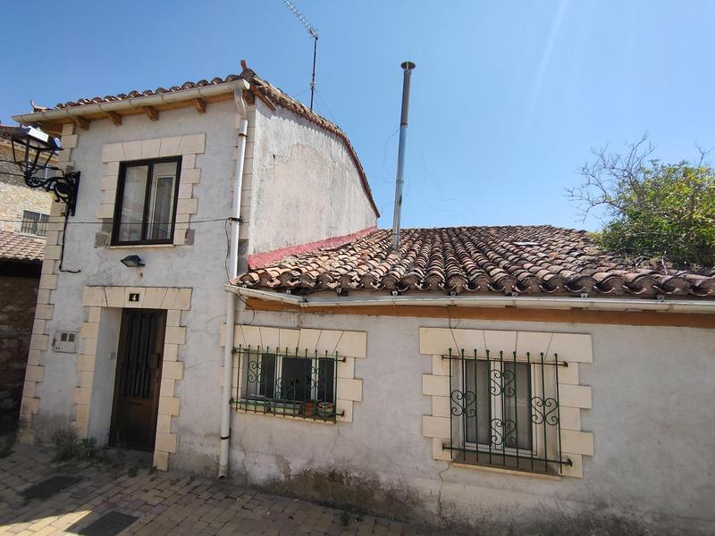 Foto e1880286-de24-4966-a0de-e1879252672a. Masia a Cardeñadijo