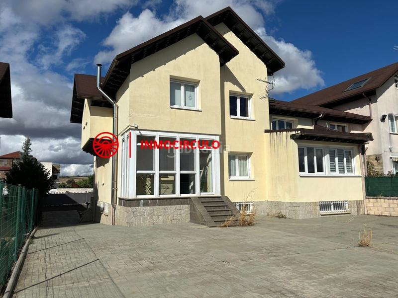 Foto 3478f9f3-ec7c-49b9-afaf-8604f9881eeb. Chalet  de lujo en venta en ibeas tomillares! en Ibeas de Juarros