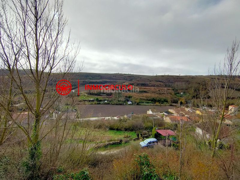 Foto 51a49833-cd23-445c-bfa6-68d1ef1c466e. Casale con piscina in Briviesca