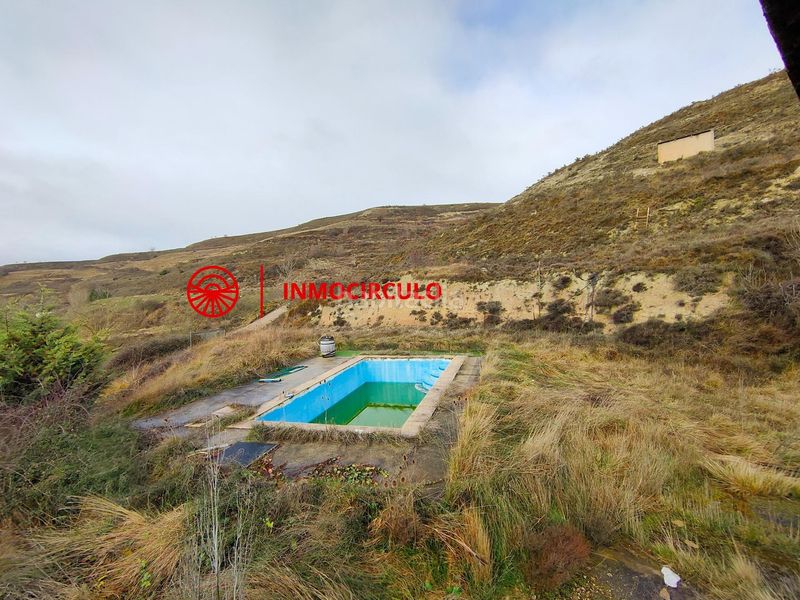 Foto c85bda95-eafb-436a-a9e6-b9458080207e. Casale con piscina in Briviesca