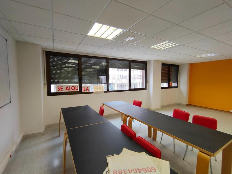 Foto 5482cc3c-20ce-4006-a01b-7b41dc9f24c8. Ufficio con riscaldamento in Illera Burgos