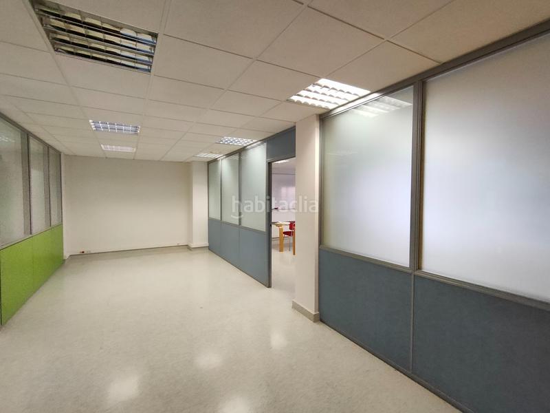 Foto a83430c6-3b85-47bd-92e8-ad7996447863. Ufficio con riscaldamento in Illera Burgos