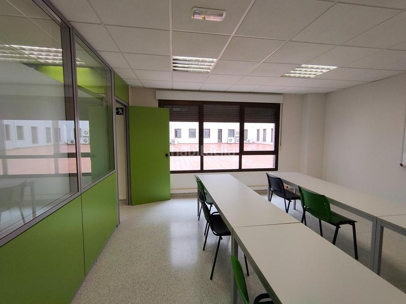 Foto b792d87a-a9be-419c-ab69-303ddd7b8925. Ufficio con riscaldamento in Illera Burgos