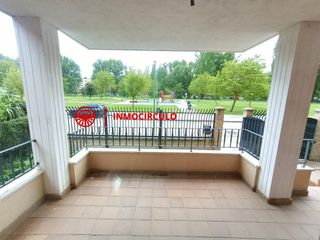 Xalet a Illera. Exclusivo chalet pareado junto al hubu tu oasis urbano en burgos