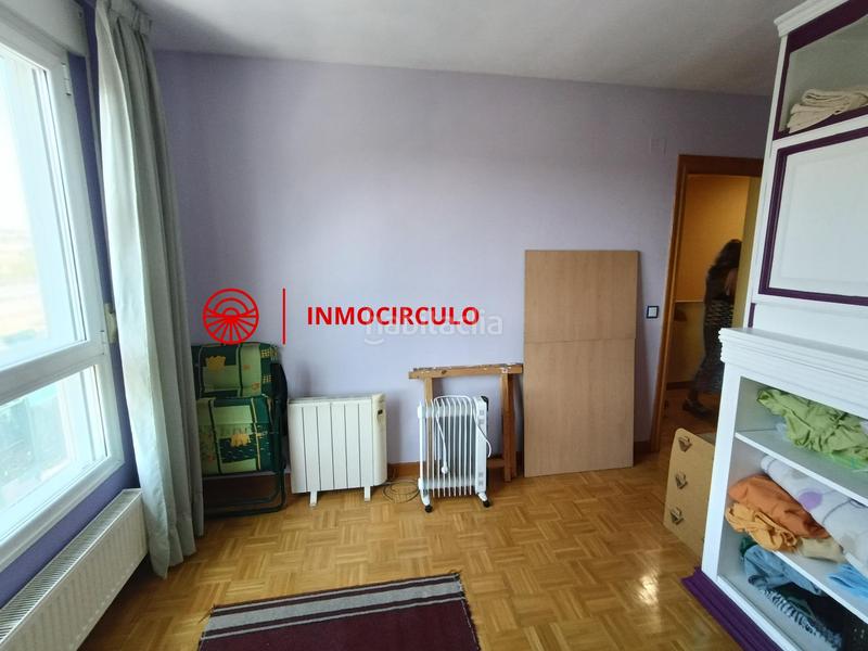 Foto 690e2545-dafd-42a3-8b39-a45824f7e51c. Maison jumelée avec parking dans Villafría - La Ventilla - Castañares Burgos