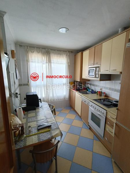 Foto 99a83afc-2d8e-47df-aea4-360190cb93c4. Maison jumelée avec parking dans Villafría - La Ventilla - Castañares Burgos