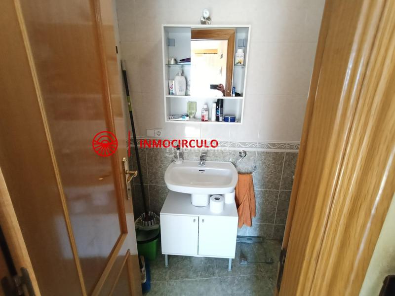 Foto dfce8380-b8d5-46b0-ae84-1b0a6c7aca1c. Maison jumelée avec parking dans Villafría - La Ventilla - Castañares Burgos