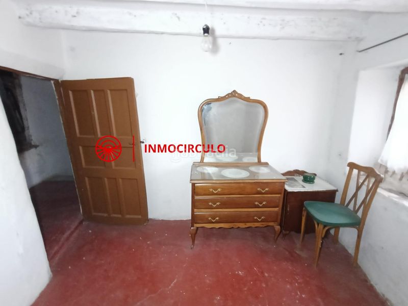 Foto 0570df39-08c1-4543-93e6-714fd9d7d4cc. Casa adossada a Iglesias
