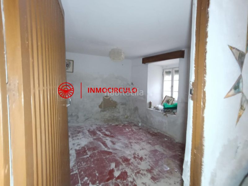 Foto f691b563-ed60-43d6-8e01-6ae01b7dc677. Casa adossada a Iglesias