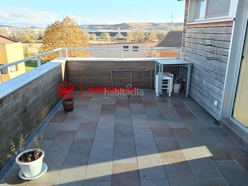 Foto b2c251ac-fe51-42d7-b3b3-c5727599eb57. Attico in Alfoz de Quintanadueñas