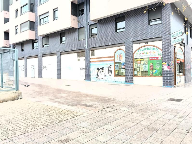 Foto b8dbdc75-fe5a-4f88-ba3e-227556df9fff. Lloguer local comercial a Illera Burgos