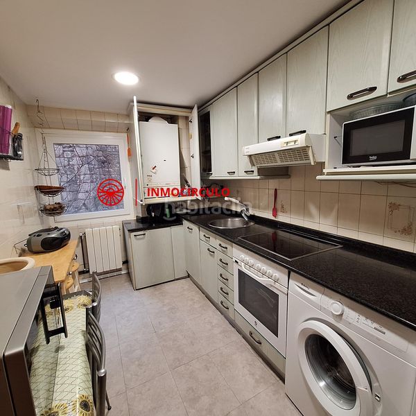 Foto ba215b7d-d0f3-4b6f-8ba8-5545516cc349. Apartament amb calefacció a Casco Antiguo Burgos