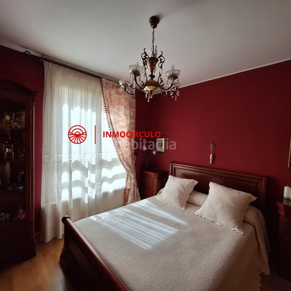 Foto 1ffafe52-a37d-4e6f-afa9-5c9a5c7180bc. Casa adossada amb aparcament a Villimar - V1 - V2 - S3 - S4 - San Cristobal Burgos
