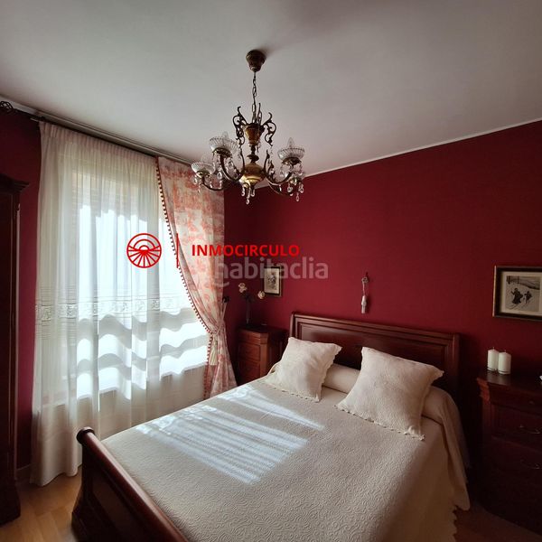Foto 36168200-c1e9-46f0-a275-32e8a484c569. Casa adossada amb aparcament a Villimar - V1 - V2 - S3 - S4 - San Cristobal Burgos