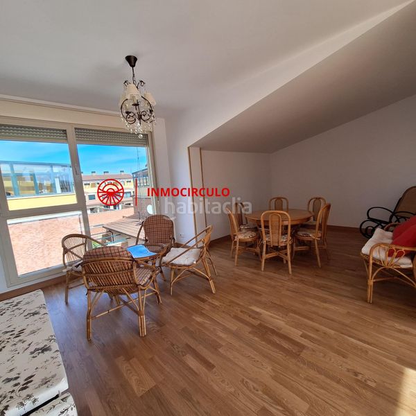 Foto c3dc1ed9-095f-40ac-a39d-28568f538d3a. Casa adossada amb aparcament a Villimar - V1 - V2 - S3 - S4 - San Cristobal Burgos