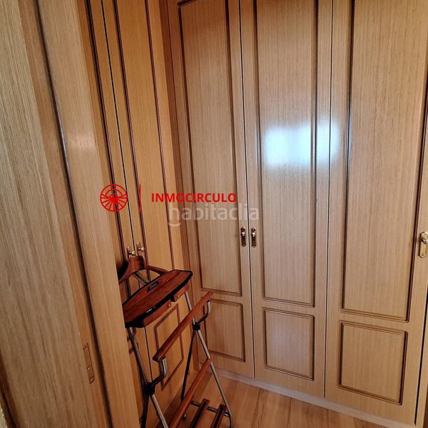 Foto c7d8943c-b1ec-4dac-af37-d0c988114aa3. Casa adossada amb aparcament a Villimar - V1 - V2 - S3 - S4 - San Cristobal Burgos